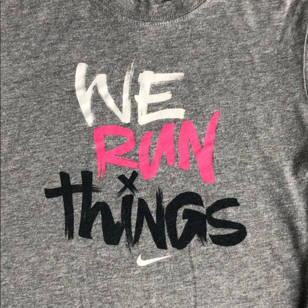 Nike Girls T-Shirt Small